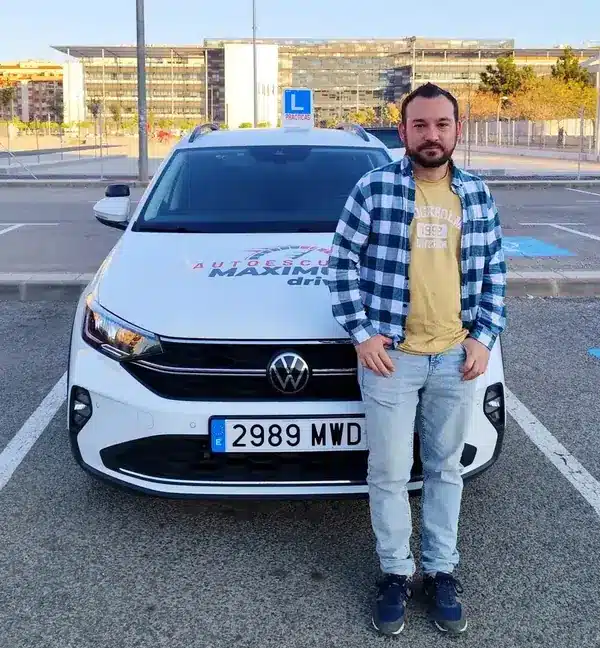 Miguel Galiano — profesor prácticas Maximux Driver